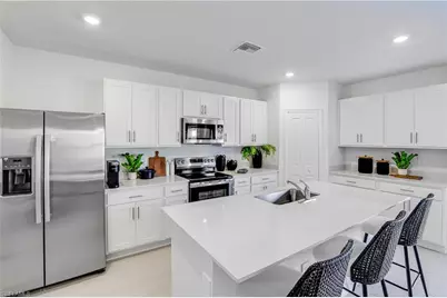 19566 Fairhill Ct, Lehigh Acres, FL 33936 - Photo 3