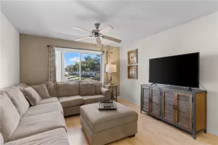 8274 Key Royal Cir, Naples, FL 34119 - Photo 13