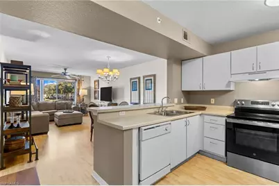 8274 Key Royal Cir #1022, Naples, FL 34119 - Photo 3