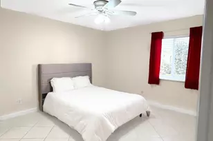 4629 Bayshore Dr, Naples, FL 34112 - Photo 13