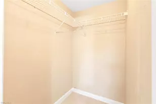 4629 Bayshore Dr, Naples, FL 34112 - Photo 15