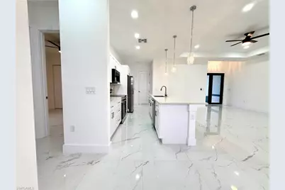 904 Asher St E, Lehigh Acres, FL 33974 - Photo 9