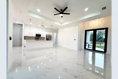 904 Asher St E, Lehigh Acres, FL 33974 - Photo 5