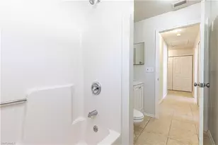 1313 NE 12th Pl, Cape Coral, FL 33909 - Photo 5