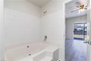 1313 NE 12th Pl, Cape Coral, FL 33909 - Photo 17