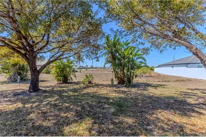 1704 NW 11th Ct, Cape Coral, FL 33993 - Photo 23