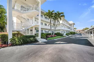 3055 Riviera Dr, Naples, FL 34103 - Photo 37