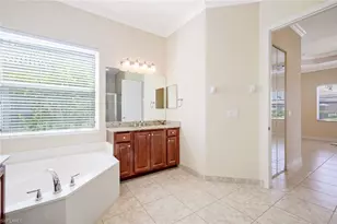 6592 Marbella Ln, Naples, FL 34105 - Photo 15