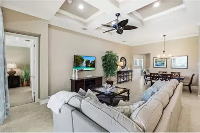 9112 Siesta Bay Dr, Naples, FL 34120 - Photo 5