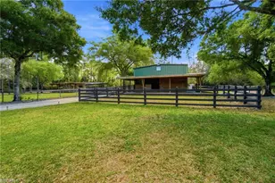 4740 5th Ave SW, Naples, FL 34119 - Photo 33