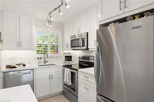 300 Forest Lakes Blvd, Naples, FL 34105 - Photo 11