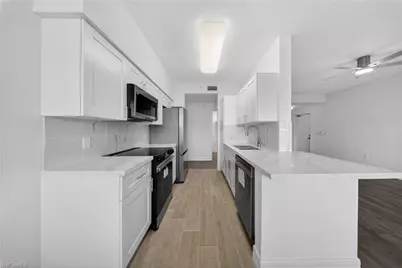 7925 Preserve Cir #316, Naples, FL 34119 - Photo 17