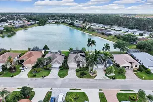 586 Crossfield Cir, Naples, FL 34104 - Photo 37