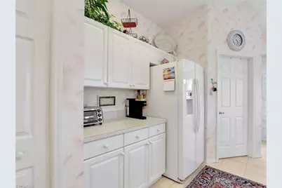 586 Crossfield Cir, Naples, FL 34104 - Photo 15
