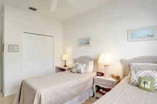 586 Crossfield Cir, Naples, FL 34104 - Photo 31