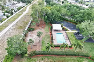 586 Crossfield Cir, Naples, FL 34104 - Photo 41