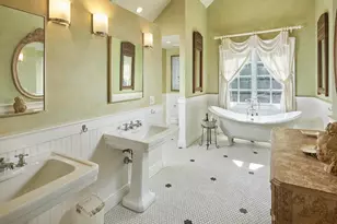 2750 Treasure Ln, Naples, FL 34102 - Photo 15