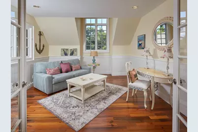 2750 Treasure Ln, Naples, FL 34102 - Photo 17