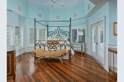 2750 Treasure Ln, Naples, FL 34102 - Photo 13