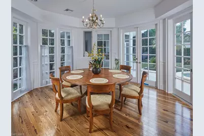 2750 Treasure Ln, Naples, FL 34102 - Photo 11