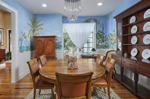 2750 Treasure Ln, Naples, FL 34102 - Photo 7