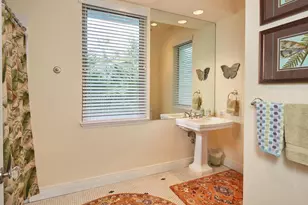 2750 Treasure Ln, Naples, FL 34102 - Photo 23