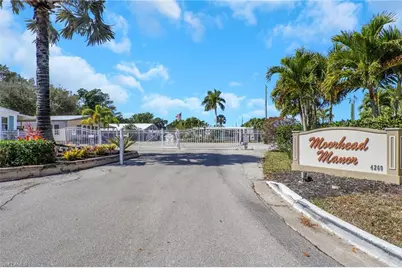 143 Moorhead Mnr #143, Naples, FL 34112 - Photo 27