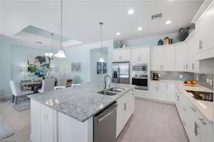 6475 Warwick Ave, Naples, FL 34113 - Photo 7