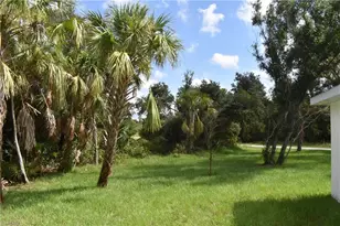 2863 Vineyard Cir, North Port, FL 34288 - Photo 13