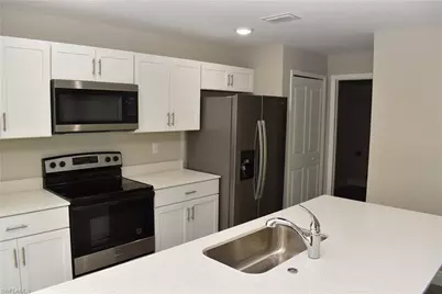 2863 Vineyard Cir, North Port, FL 34288 - Photo 3