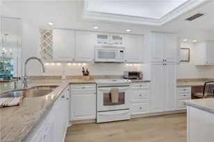 400 Fox Haven Dr, Naples, FL 34104 - Photo 5