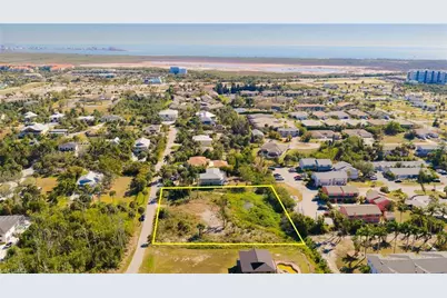 16560 Wisteria Dr, Fort Myers, FL 33908 - Photo 37