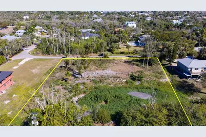 16560 Wisteria Dr, Fort Myers, FL 33908 - Photo 7