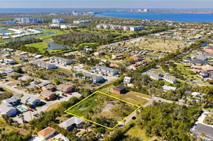 16560 Wisteria Dr, Fort Myers, FL 33908 - Photo 27