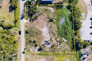 16560 Wisteria Dr, Fort Myers, FL 33908 - Photo 15