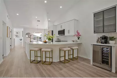 821 Gulf Pavilion Dr #206, Naples, FL 34108 - Photo 7