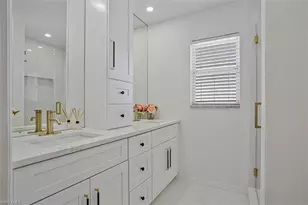 821 Gulf Pavilion Dr, Naples, FL 34108 - Photo 21