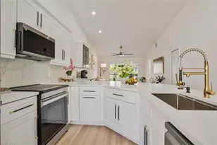 821 Gulf Pavilion Dr, Naples, FL 34108 - Photo 9