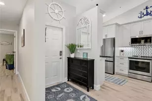 6890 Huntington Lakes Cir, Naples, FL 34119 - Photo 9