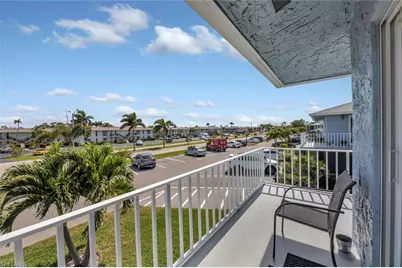 240 Palm Dr #2, Naples, FL 34112 - Photo 3