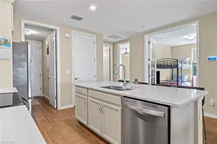 14644 Edgewater Cir, Naples, FL 34114 - Photo 9