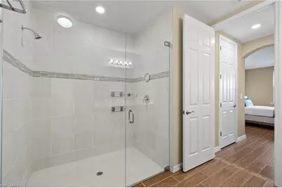 14644 Edgewater Cir, Naples, FL 34114 - Photo 17