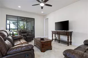 3296 Pacific Dr, Naples, FL 34119 - Photo 7