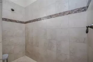 3296 Pacific Dr, Naples, FL 34119 - Photo 17