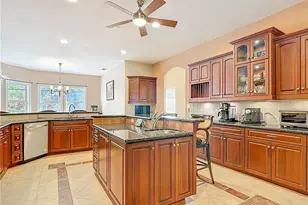 4240 5th Ave SW, Naples, FL 34119 - Photo 17