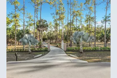 4240 5th Ave SW, Naples, FL 34119 - Photo 47