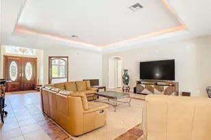 4240 5th Ave SW, Naples, FL 34119 - Photo 9