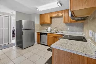 2201 Coronet St, Fort Myers, FL 33907 - Photo 9