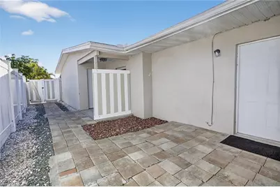 2201 Coronet St, Fort Myers, FL 33907 - Photo 29