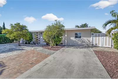 2201 Coronet St, Fort Myers, FL 33907 - Photo 1